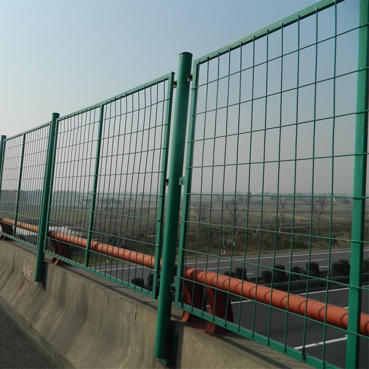 橋梁防拋網(wǎng)案例展示圖片3 橋梁防拋網(wǎng)案例展示圖片3