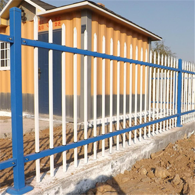 鋅鋼護(hù)欄案例展示圖片3 鋅鋼護(hù)欄案例展示圖片3