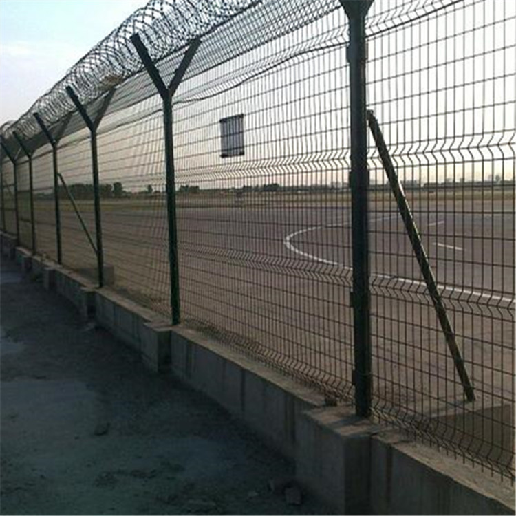 機場鐵絲網圍界案例展示圖片3 機場鐵絲網圍界案例展示圖片3