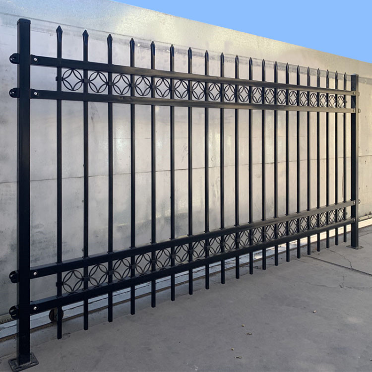 鋅鋼道路護(hù)欄案例展示圖片4 鋅鋼道路護(hù)欄案例展示圖片4