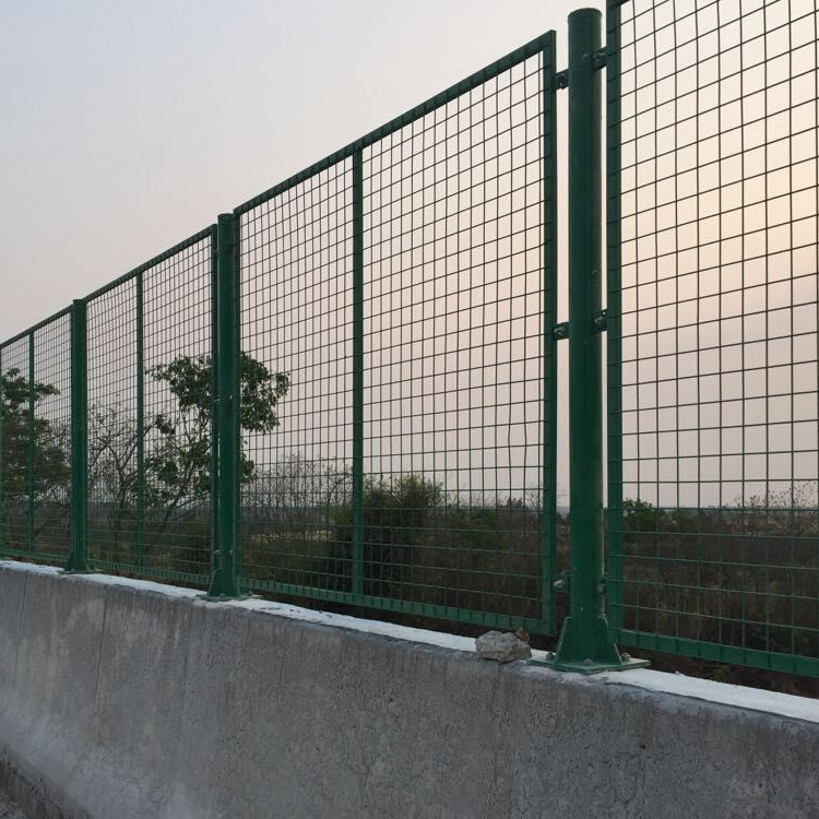 框架橋防拋網(wǎng)案例展示圖片2 框架橋防拋網(wǎng)案例展示圖片2